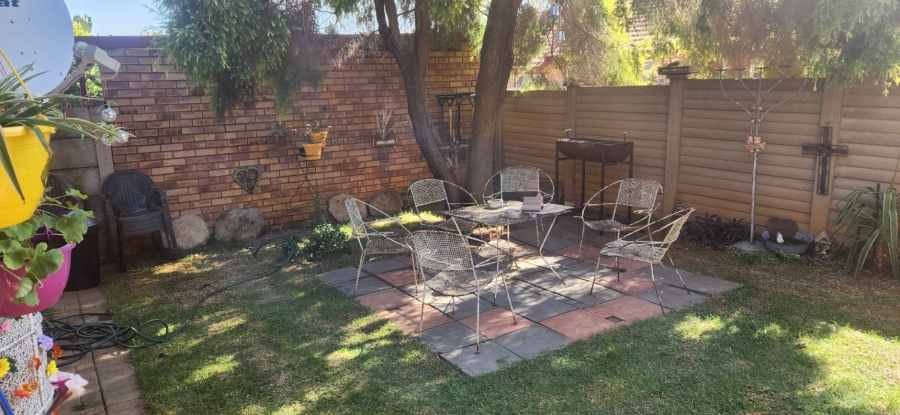 3 Bedroom Property for Sale in Langenhovenpark Free State